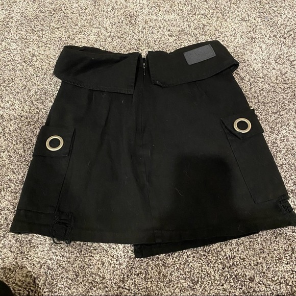 NWT Carmar black cargo fold over mini skirt - Picture 5 of 8